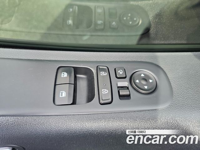 Hyundai Staria Cargo 5-Seater Modern 2023 — фото 20