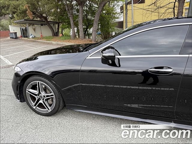 Mercedes-Benz CLS-Class (C257) CLS300d AMG Line