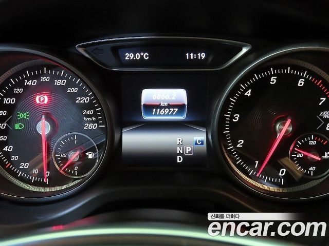 Mercedes-Benz CLA-Class (C117) CLA250 4MATIC 2018 — фото 9