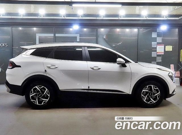 Kia Sportage (V) Gasoline 1.6 Turbo 2WD Prestige 2022 — фото 3