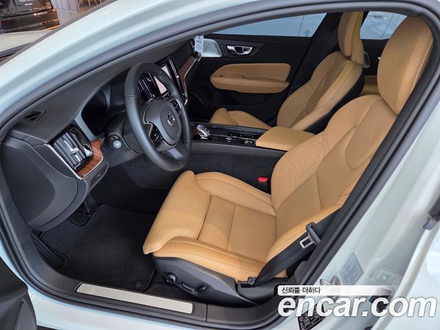 Volvo V60 Cross Country (II) B5 Ultra AWD 2026 — фото 10