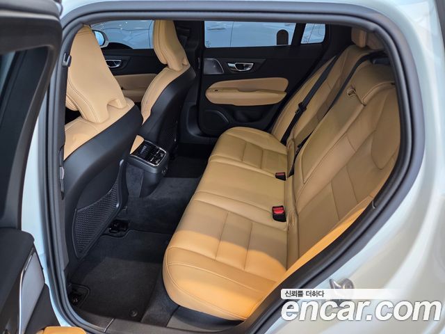 Volvo V60 Cross Country (II) B5 Ultra AWD 2026 — фото 15