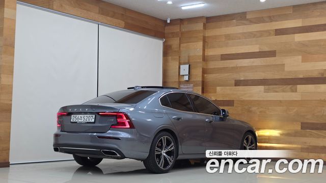 Volvo S60 (III) T5 Inscroption 2020 — фото 2