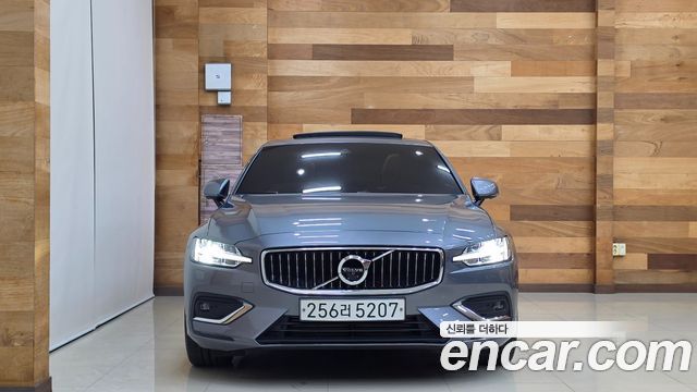 Volvo S60 (III) T5 Inscroption 2020 — фото 3