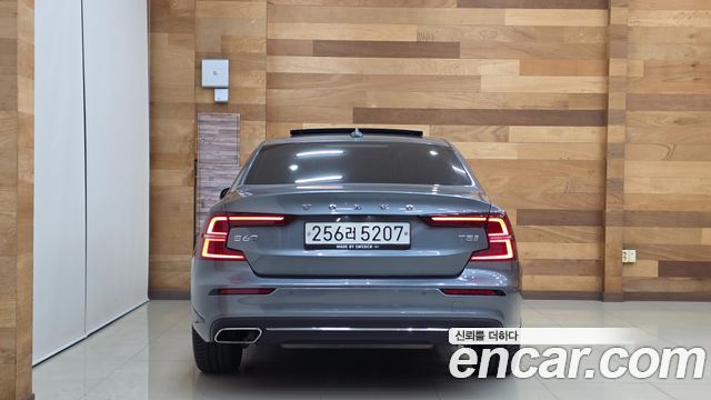 Volvo S60 (III) T5 Inscroption 2020 — фото 4