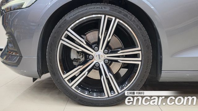 Volvo S60 (III) T5 Inscroption 2020 — фото 6