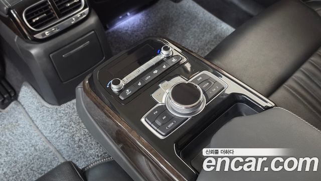 Genesis G90 3.8 AWD Premium Luxury 2019 — фото 21