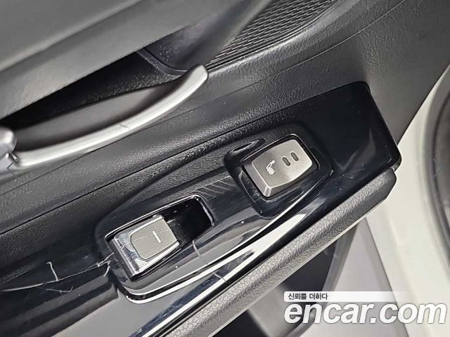 KG Mobility (SsangYong) Beautiful Korando Gasoline 1.5 2WD C5 Plus 2020 — фото 18