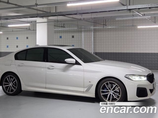 BMW 5 Series (G30) 520i M Sport 2022 — фото 15