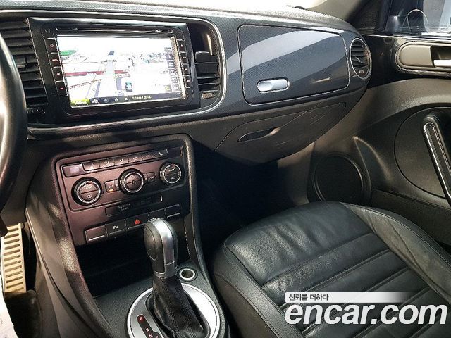Volkswagen Beetle 2.0 TDI 3rd 2015 — фото 7