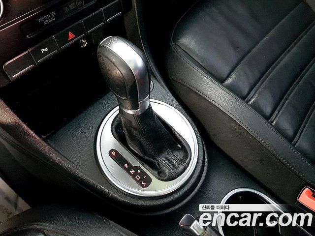 Volkswagen Beetle 2.0 TDI 3rd 2015 — фото 9