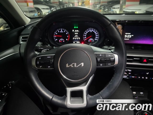 Kia K5 (III) 2.0 Prestige 2023 — фото 5