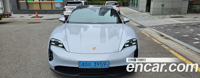 Porsche Taycan 4S