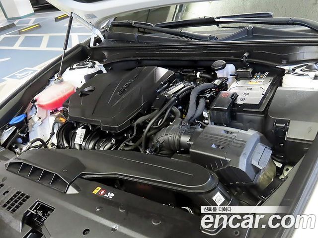 Hyundai Grandeur (GN7) 2,5 Gasoline 2WD Premium 2023 — фото 23