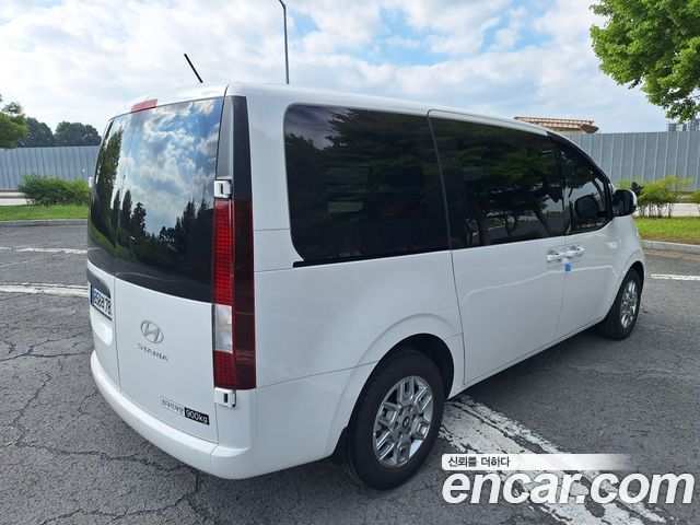 Hyundai Staria HEV 1.6 Cargo 3-Seater Modern 2025 — фото 6