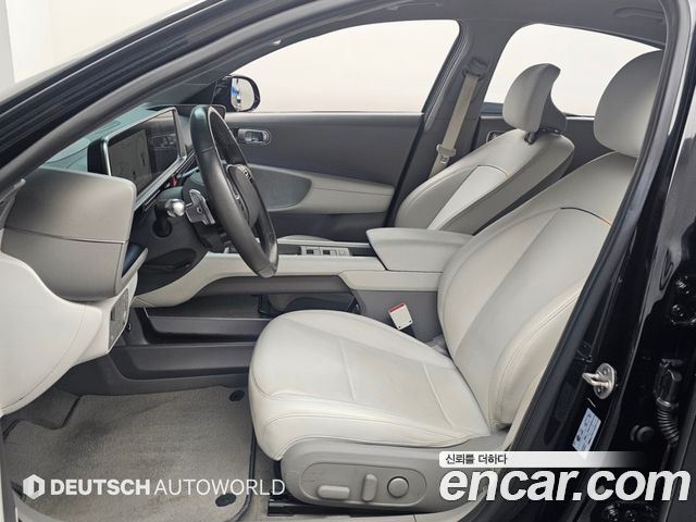 Hyundai Ioniq 6 Long Range Exclusive + 2023 — фото 9