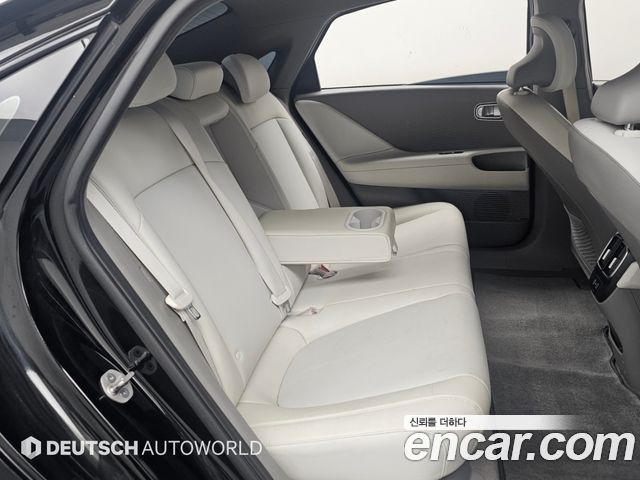 Hyundai Ioniq 6 Long Range Exclusive + 2023 — фото 15