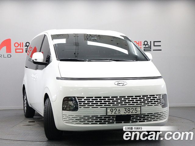 Hyundai Staria Cargo 3-Seater Modern 2022 — фото 2