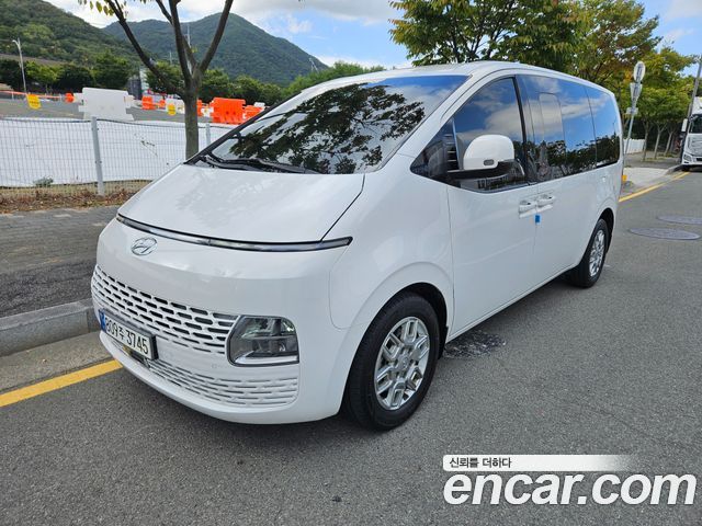 Hyundai Staria Cargo 5-Seater Modern 2023 — фото 1