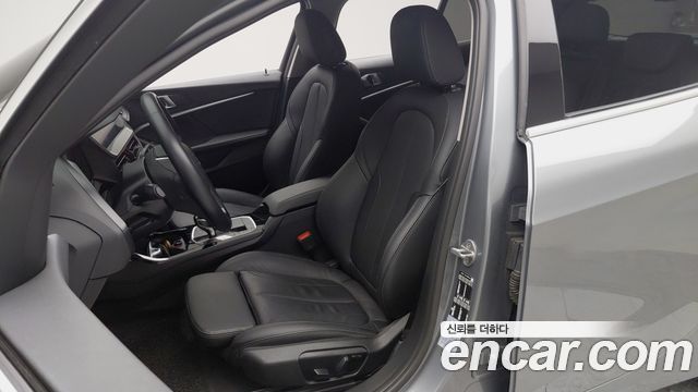 BMW 1 Series (F40) 120i Advantage 2022 — фото 3