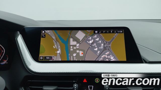 BMW 1 Series (F40) 120i Advantage 2022 — фото 19