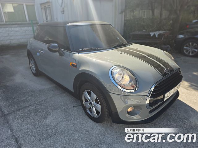 MINI Cooper Standard Third Generation