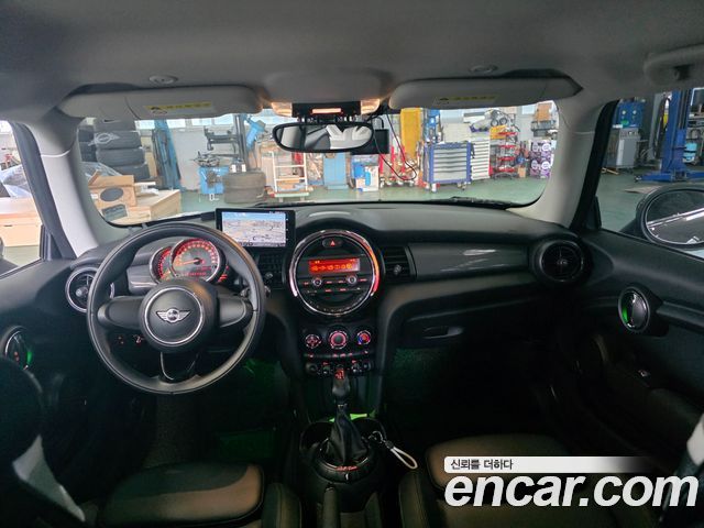 MINI Cooper Standard Third Generation 2016 — фото 22