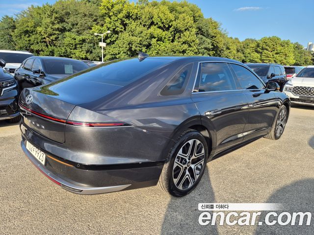 Hyundai Grandeur (GN7) 2,5 Gasoline 2WD Premium 2023 — фото 4