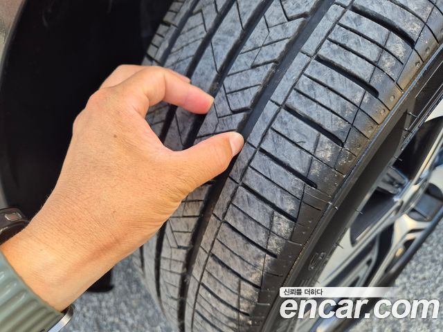 Hyundai Grandeur (GN7) 2,5 Gasoline 2WD Premium 2023 — фото 7