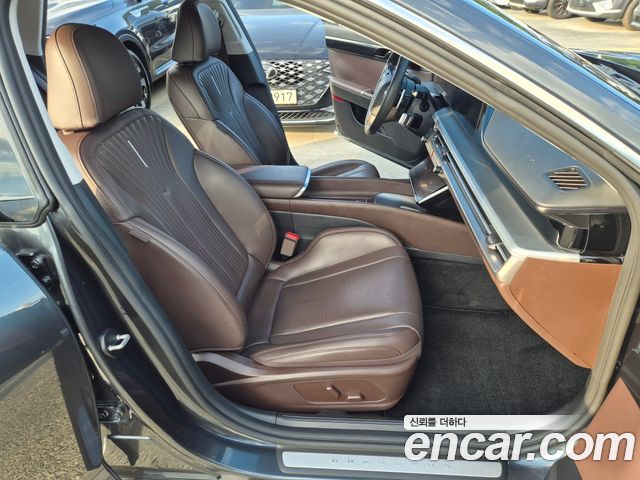 Hyundai Grandeur (GN7) 2,5 Gasoline 2WD Premium 2023 — фото 14