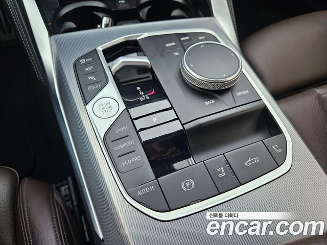 BMW 4 Series (G22) 420i M Sport Convertible 2024 — фото 8