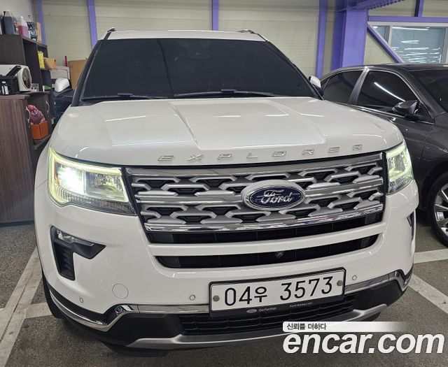 Ford Explorer 2.3 Limited 4WD 5th 2018 — фото 2