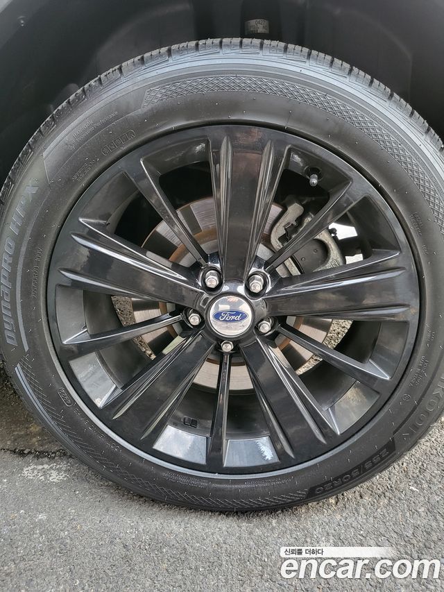 Ford Explorer 2.3 Limited 4WD 5th 2018 — фото 8
