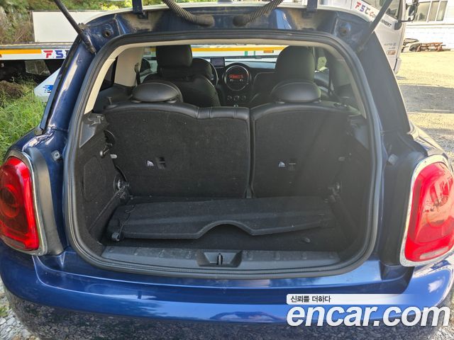MINI Cooper Standard Third Generation 2015 — фото 16