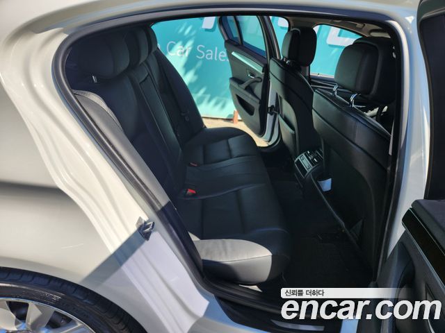 BMW 5 Series (F10) 528i 2013 — фото 6