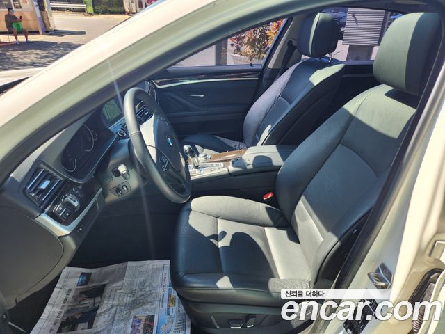 BMW 5 Series (F10) 528i 2013 — фото 16