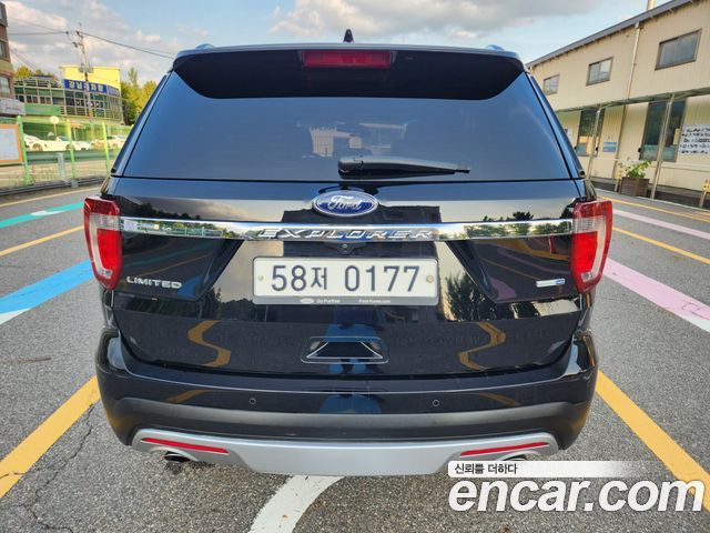 Ford Explorer 2.3 Limited 4WD 5th 2016 — фото 4