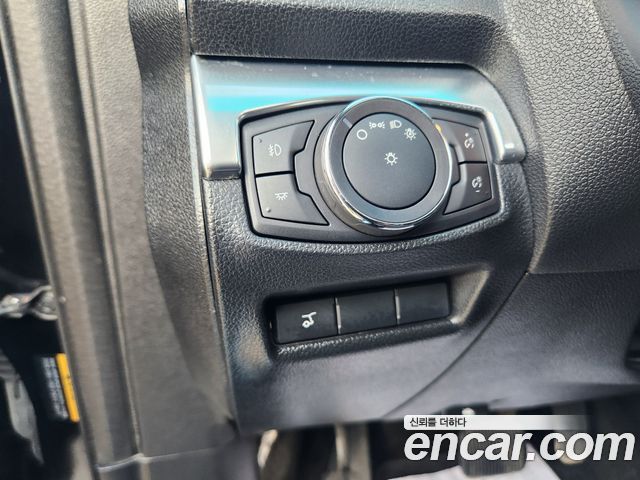Ford Explorer 2.3 Limited 4WD 5th 2016 — фото 18