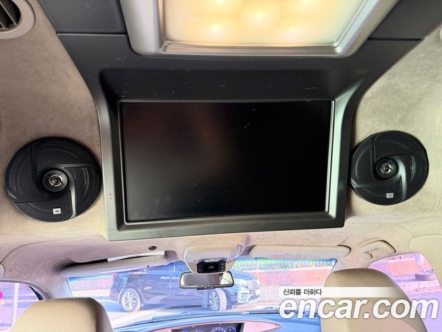 KG Mobility (SsangYong) Korando Turismo 4WD Chateau 9-seater 2014 — фото 8