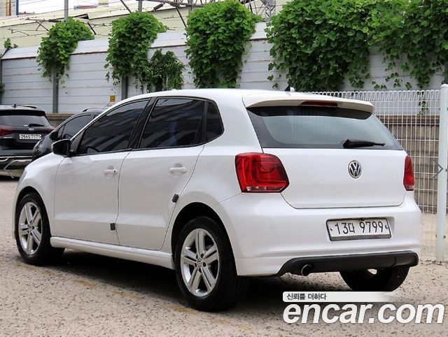 Volkswagen Polo 1.6 TDI R-Line 5th 2014 — фото 3