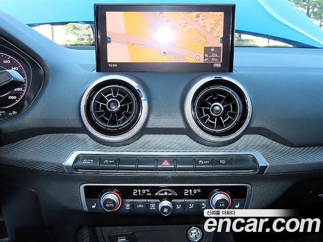 Audi Q2 35 TDI Premium 2023 — фото 16