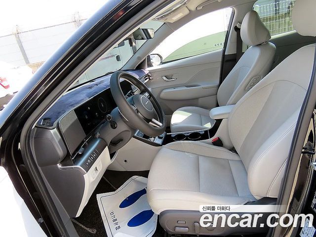 Hyundai Kona (SX2) Gasoline 2.0 2WD Inspiration 2023 — фото 5