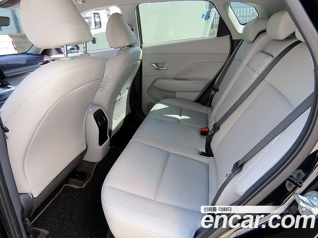 Hyundai Kona (SX2) Gasoline 2.0 2WD Inspiration 2023 — фото 6