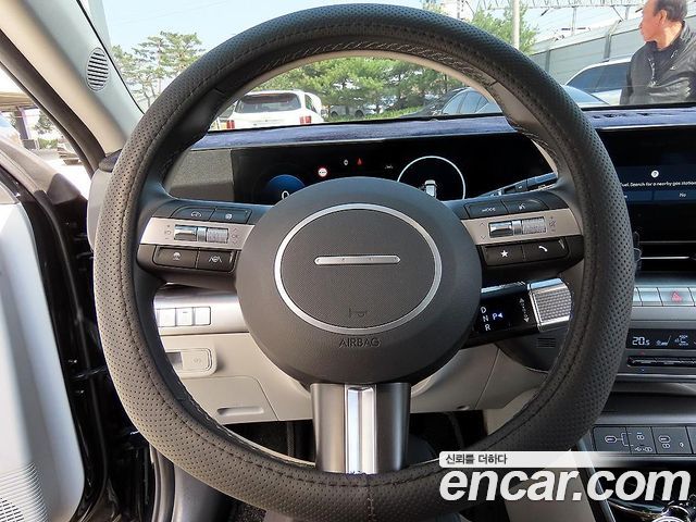 Hyundai Kona (SX2) Gasoline 2.0 2WD Inspiration 2023 — фото 8