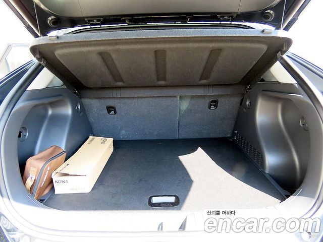 Hyundai Kona (SX2) Gasoline 2.0 2WD Inspiration 2023 — фото 21