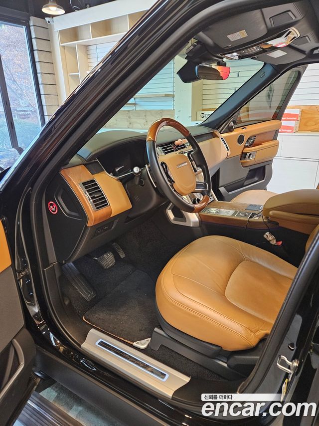Land Rover Range Rover (IV) 5.0 SC AB LWB 2020 — фото 7