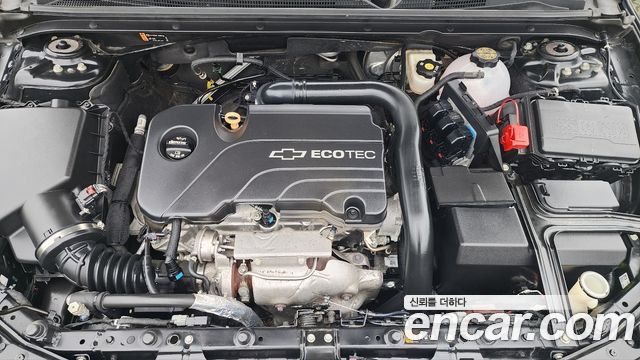 Chevrolet Malibu 1.5 Turbo LT Deluxe 2017 — фото 9