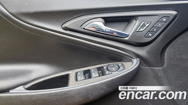 Chevrolet Malibu 1.5 Turbo LT Deluxe 2017 — фото 15