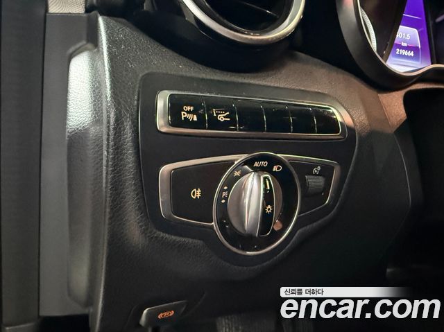 Mercedes-Benz C-Class (W205) C220 d Avantgarde 2016 — фото 21