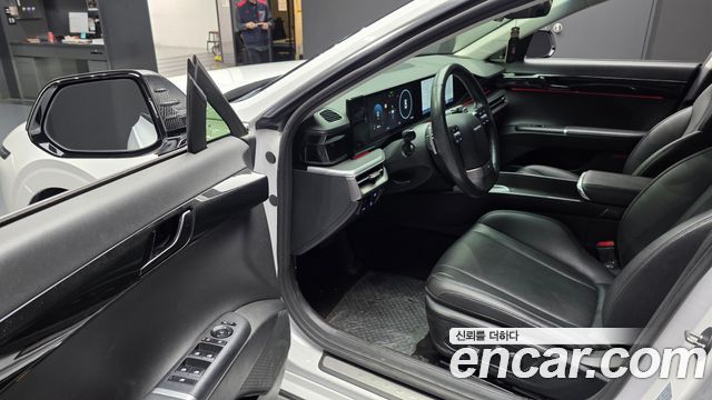 Hyundai Grandeur (GN7) 2,5 Gasoline 2WD Premium 2023 — фото 10